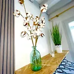 Maison Hyper Centre - Patio - Tv 4k - Wifi-fibre - 4 - Machine A Laver - Seche Linge - Lave Vaisselle - Confort - Spacieux Apartment *