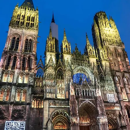 Appartement Maison Hyper Centre - Patio - Tv 4k - Wifi-fibre - 4 - Machine à Laver - Sèche Linge - Lave Vaisselle - Confort - Spacieux Rouen