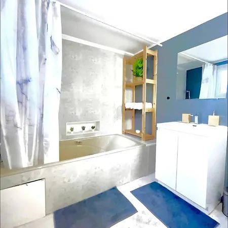 Apartament Maison Hyper Centre - Patio - Tv 4k - Wifi-fibre - 4 - Machine A Laver - Seche Linge - Lave Vaisselle - Confort - Spacieux *