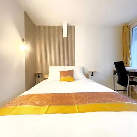 Maison Hyper Centre - Patio - Tv 4k - Wifi-fibre - 4 - Machine à Laver - Sèche Linge - Lave Vaisselle - Confort - Spacieux Appartement Rouen