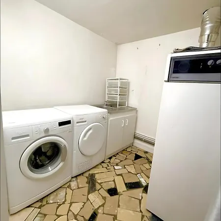 Maison Hyper Centre - Patio - Tv 4k - Wifi-fibre - 4 - Machine A Laver - Seche Linge - Lave Vaisselle - Confort - Spacieux روان
